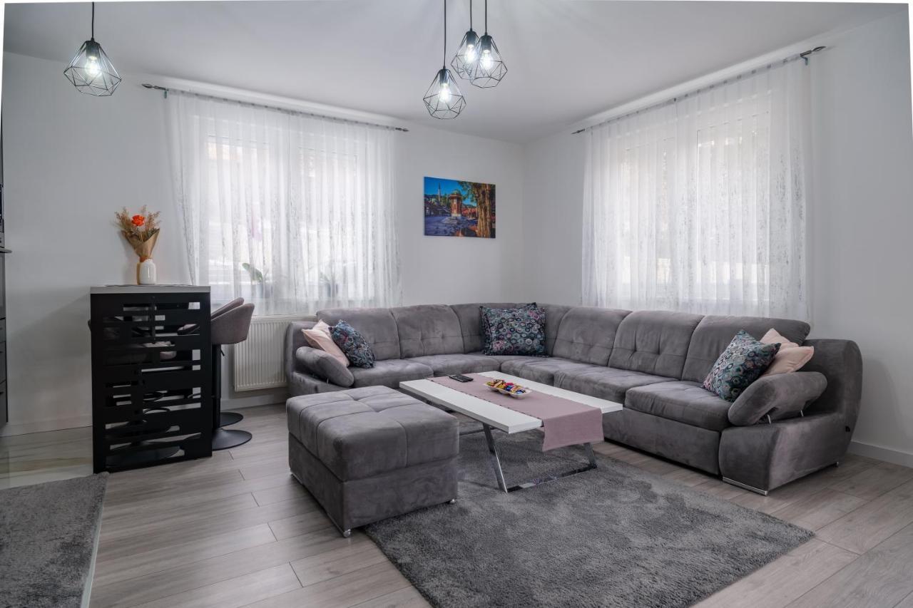 Apartment Aida Sarajevo Bagian luar foto