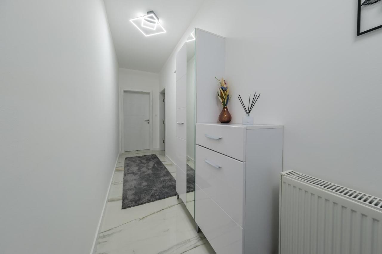 Apartment Aida Sarajevo Bagian luar foto
