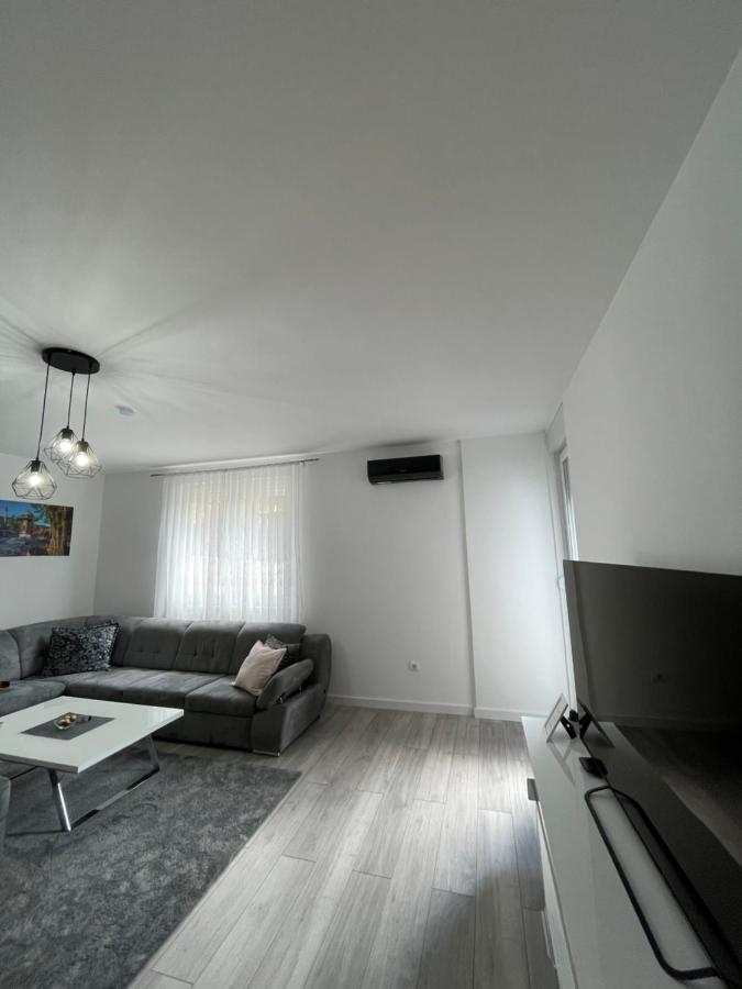 Apartment Aida Sarajevo Bagian luar foto